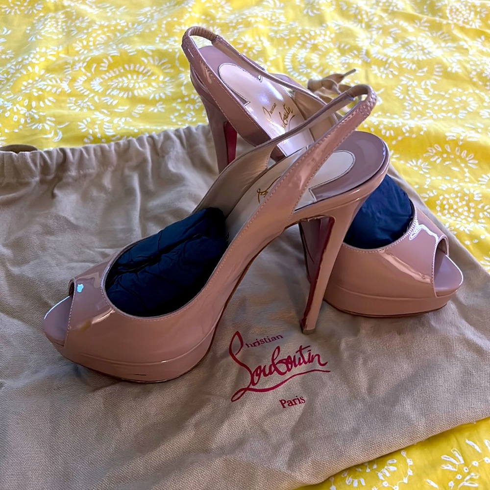 Beautiful shoes 👠